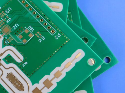 PCB ibrida su materiale RO4350B e FR4 ad alto TG a 4 strati con via cieche