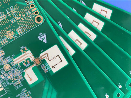 Soluzione a basse perdite a due strati per PCB 20mil ad alte prestazioni RO4533