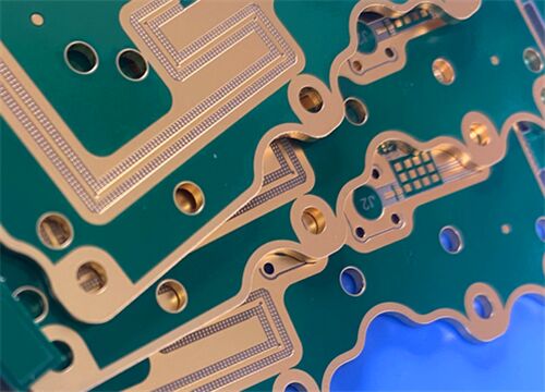 PCB RF ibrido a 4 strati Rogers RO3210 Substrato Placcaggio in argento e oro