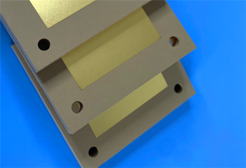 PCB TP440 a doppio lato su substrato da 0,5 mm con oro di immersione