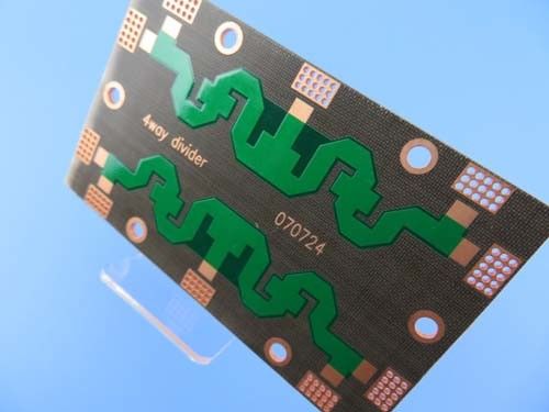 Il doppio di DK2.65 PTFE ha parteggiato per OSP e la maschera verde per l'alto circuito di Frequancy delle combinatrici